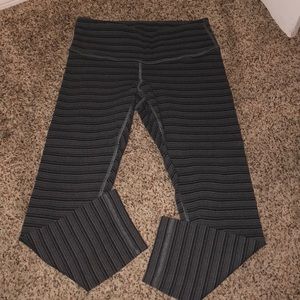 Lululemon crops